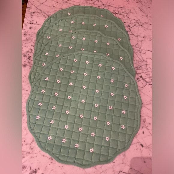 Isaac Mizrahi set of four green embroidered placemats. New with tag - Picture 1 of 4